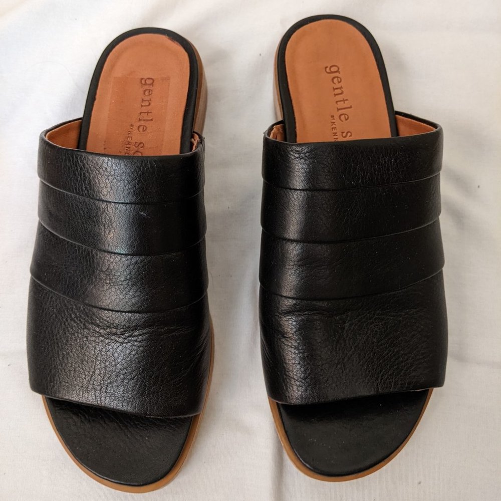Kenneth Cole Gentle Souls - "Gayle" Black Leather Slide Sandal = Size 6